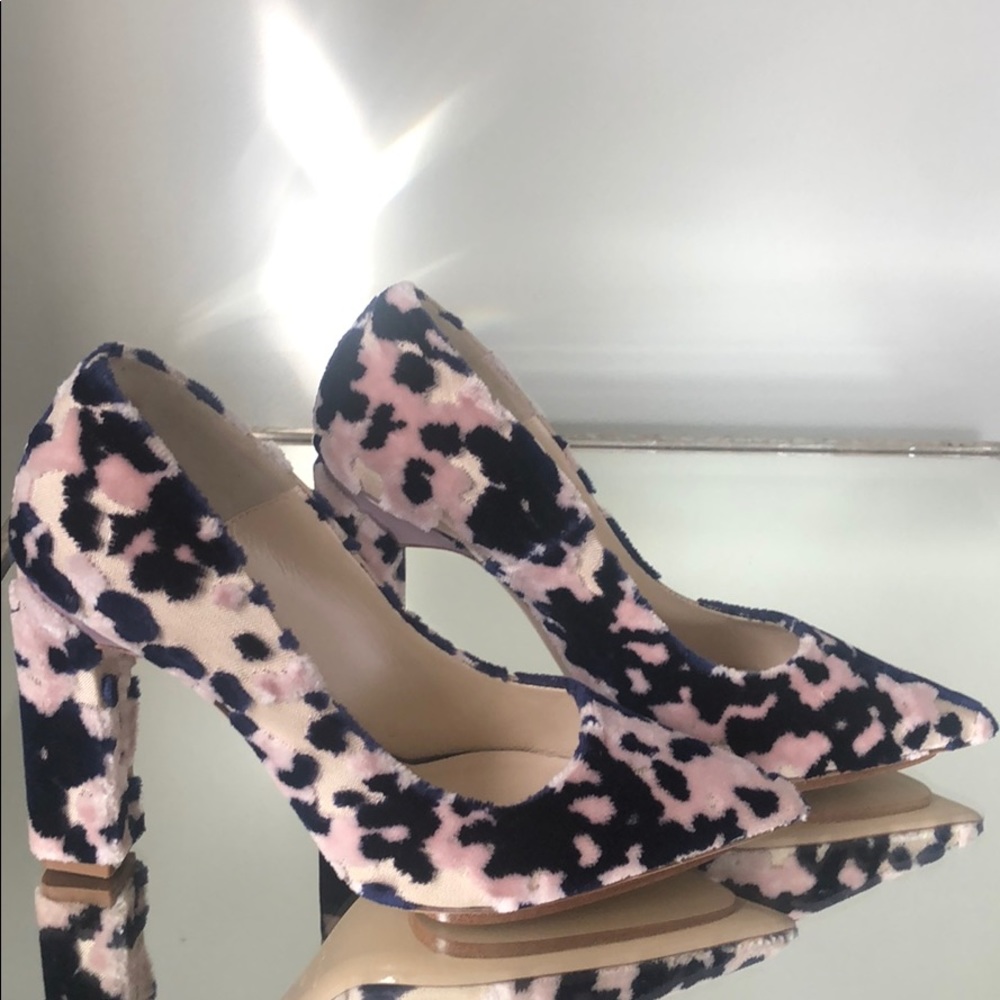 Delpozo Burnt Velvet Pumps - Picture 6 of 8